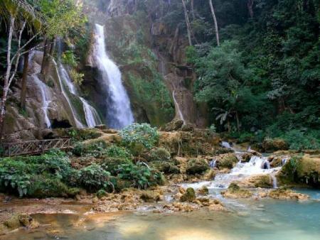 chute au laos